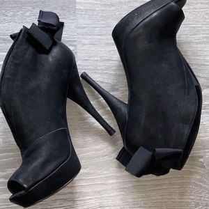 Vera Wang Booties